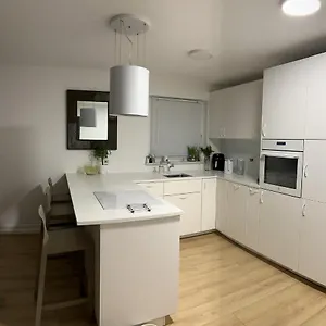 Duze Mieszkanie Blisko Plazy Apartament